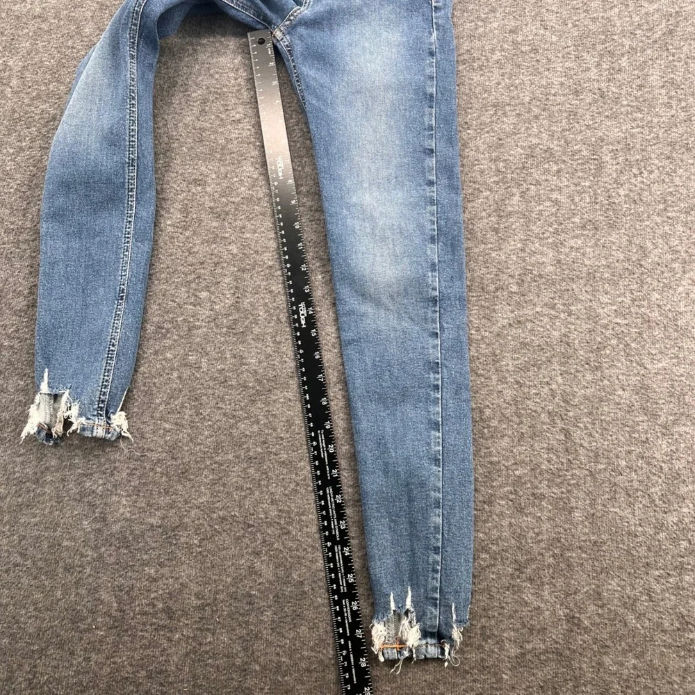 Topshop Jamie High Rise Skinny Jeans Medium Wash Distressed Hem W25 L32‎ Blue